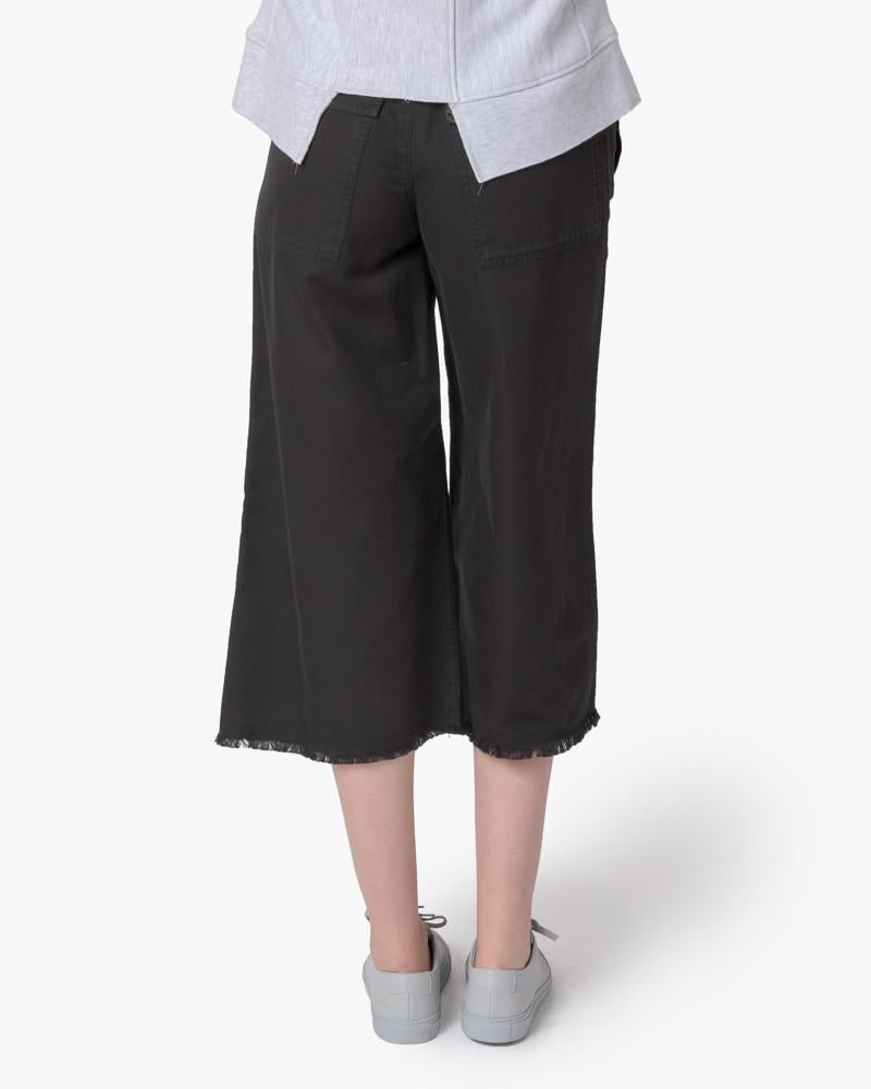 Odea Pants in Black