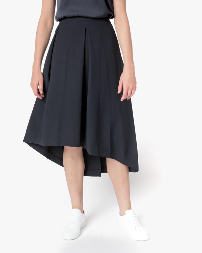Piece of Ring Pleated Midi-Skirt in Black Blue